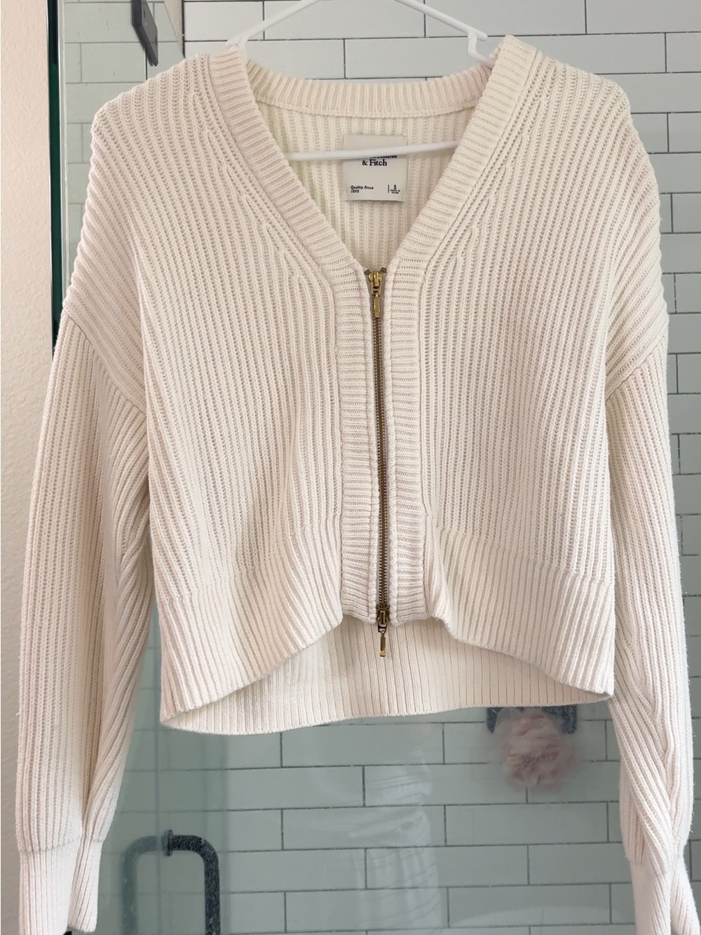 Abercrombie & Fitch Cream Ribbed Zip-Front Cropped Cardigan